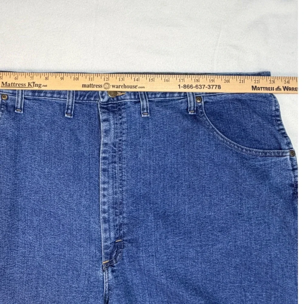 Wrangler Rugged Wear Jeans Mens 46x28 Blue Straight Leg Denim Pants